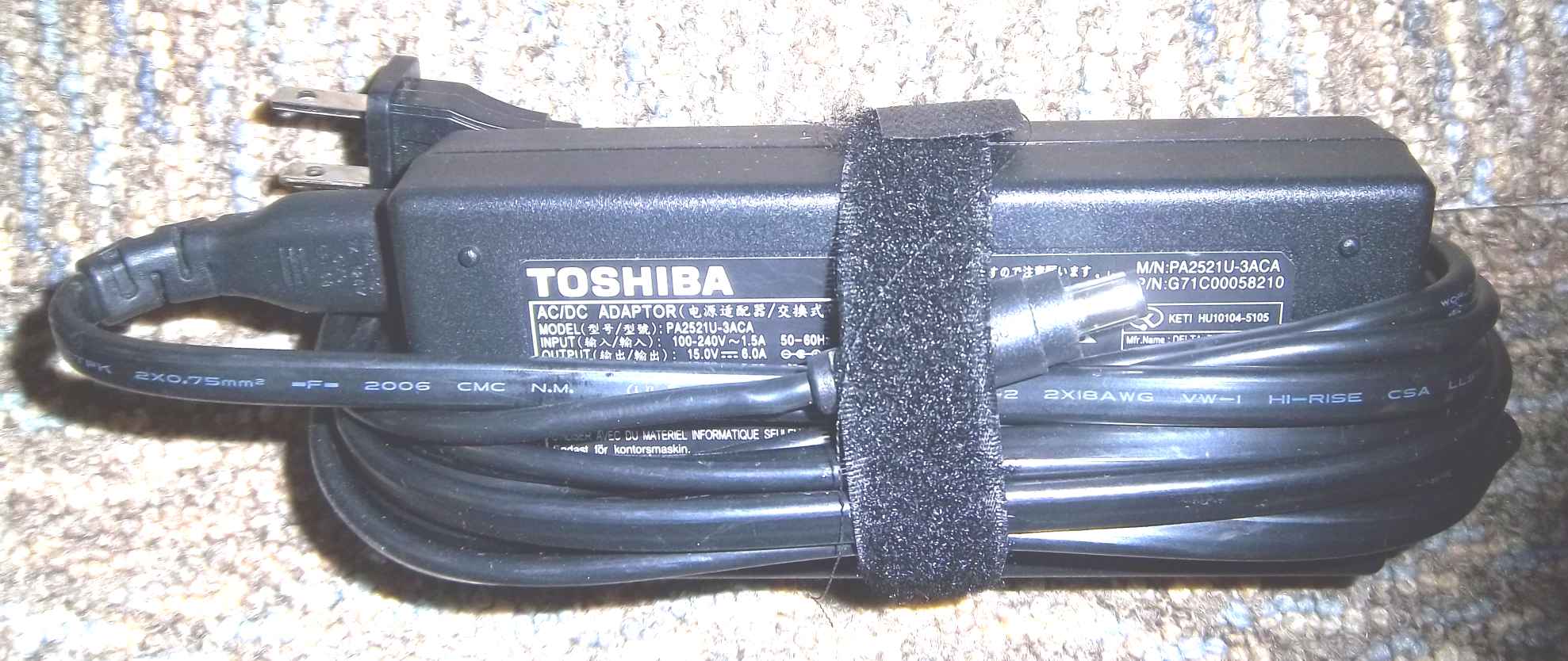 Used 90 watt AC-DC 15volt Adapter for Toshiba lap  adapters power supplies power supply